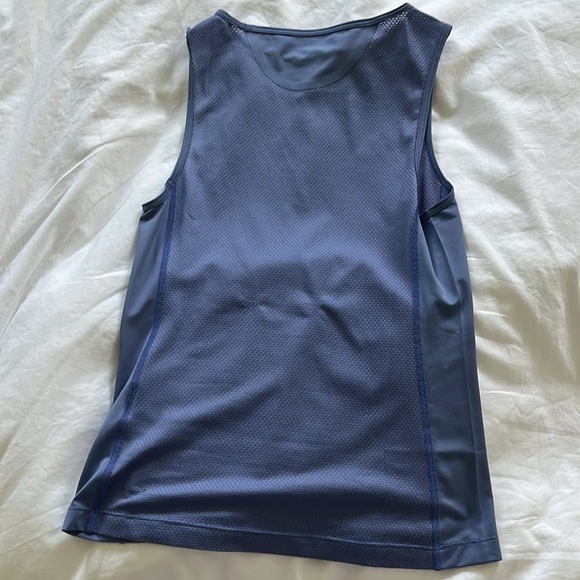 Rapha XS sleeveless mesh base layer in purple - Picture 3 of 3